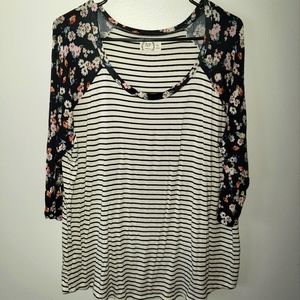 Maurices XXL floral sleeve top